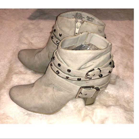 JLo booties - Picture 2 of 3